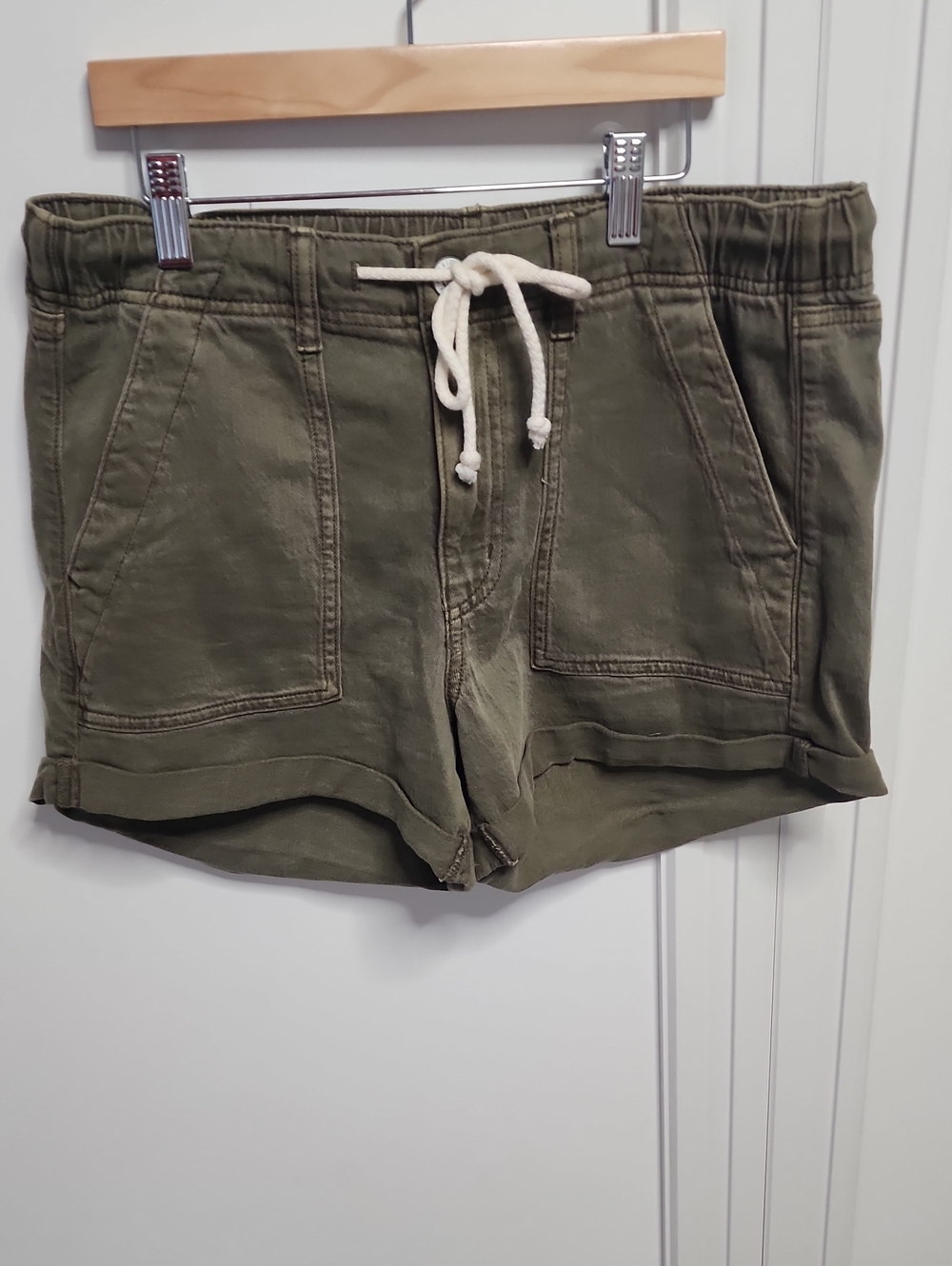 aerie Olive Drawstring Pocket Athletic Shorts